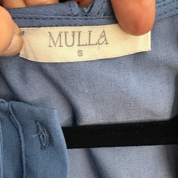 Chic Blue Ruffled Blouse - Picture 5 of 5